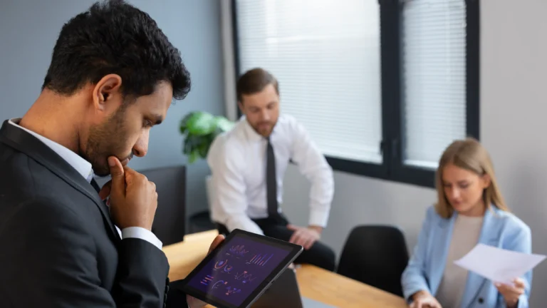 Reviewing Thailand salary benchmark data for 2026